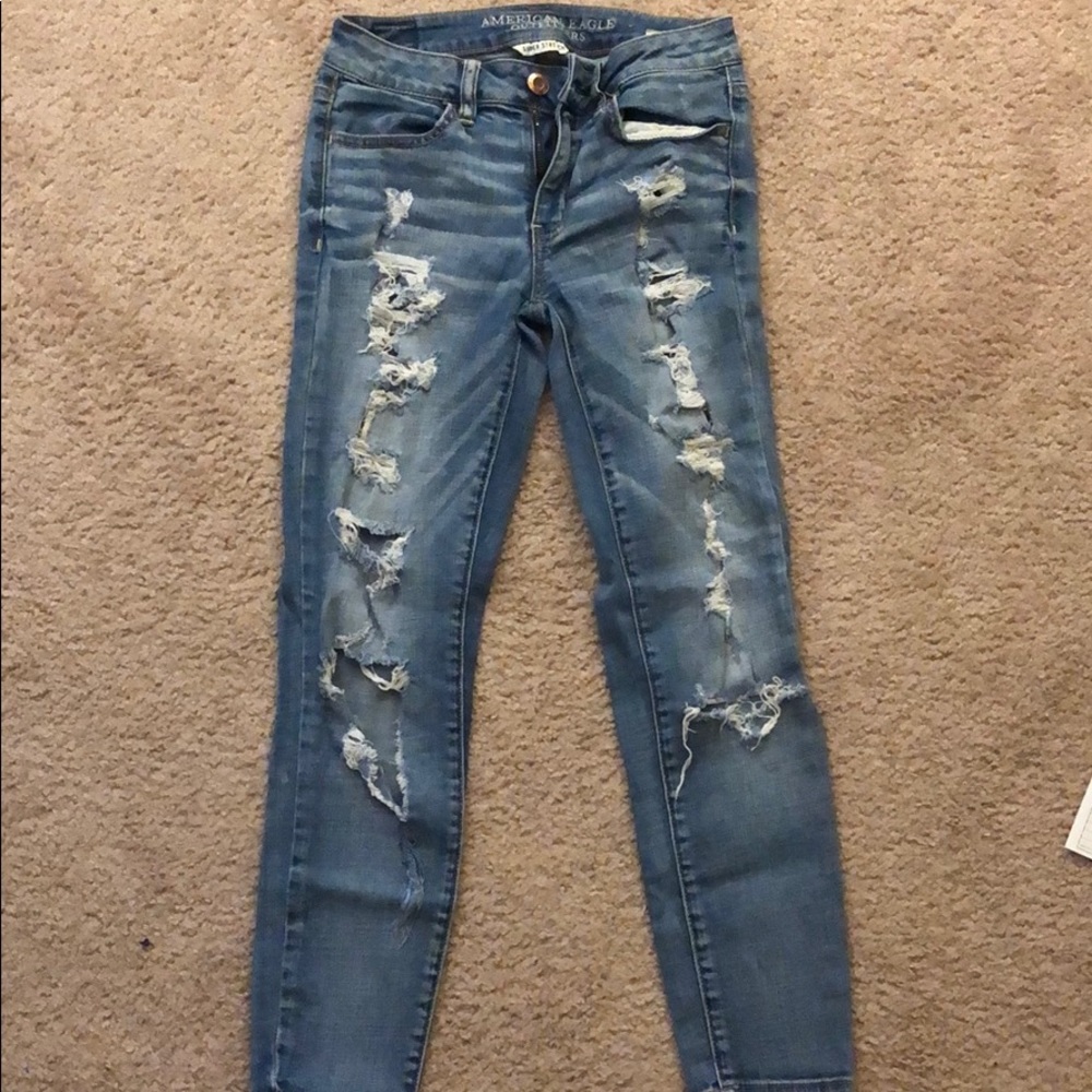 American Eagle distressed jeans!